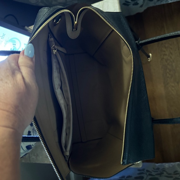 Michael Kors Tote / Laptop Bag - Picture 4 of 16